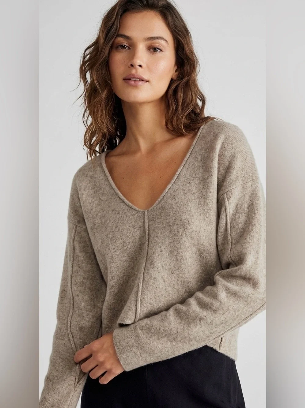Free People Heather Oatmeal Soft Knit V-Neck Cropped Sweater Slouchy